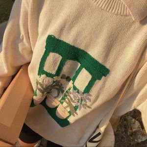 Vintage knit sweater with spring flowers + collar